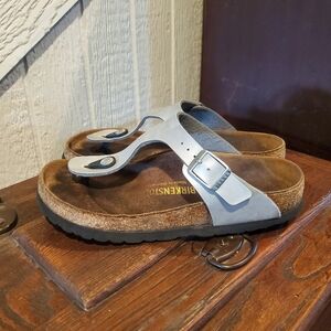 Silver Birkenstock Gizeh women's size 36 US size 5-5 1/2